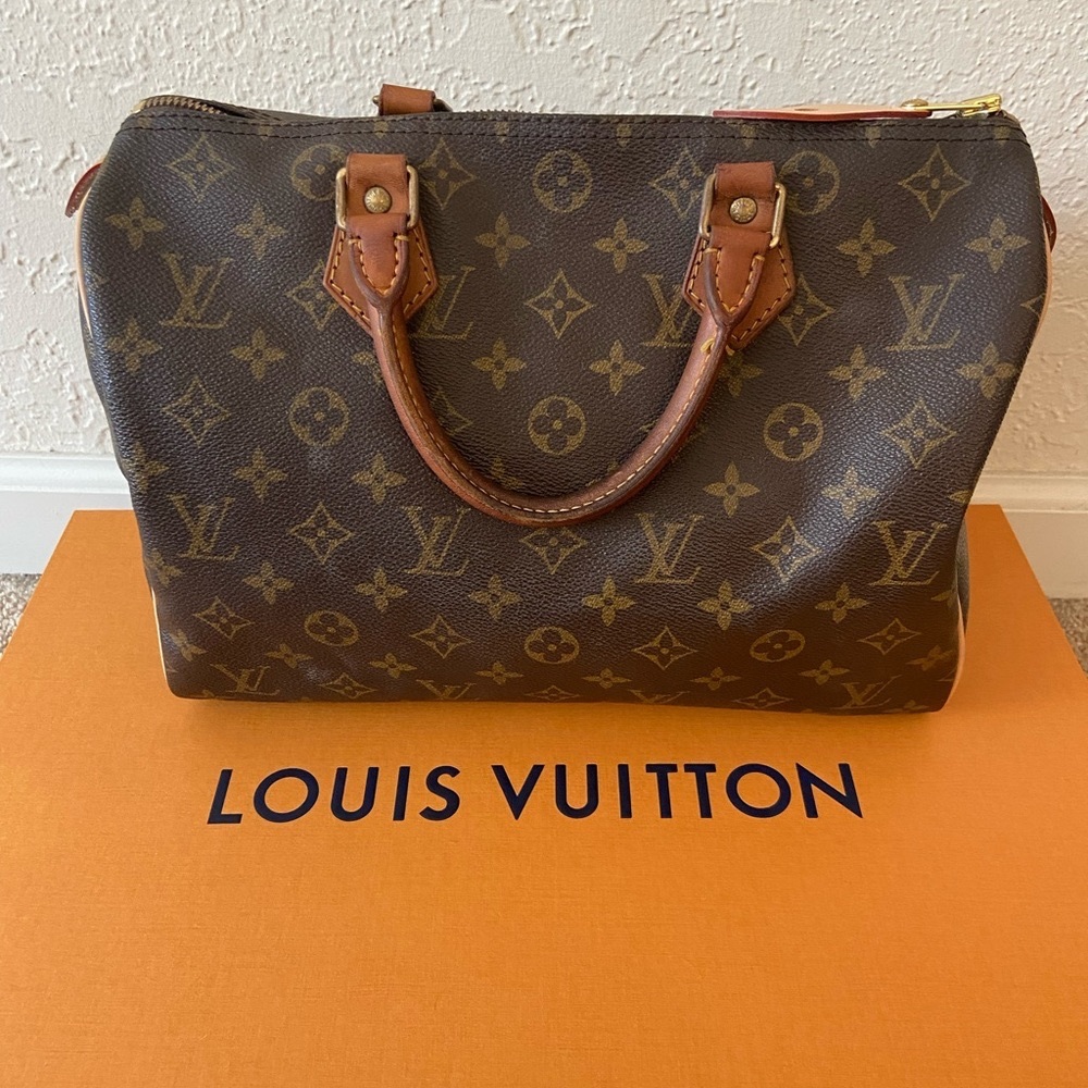 Authentic Louis Vuitton Speedy 30 bag lock and key